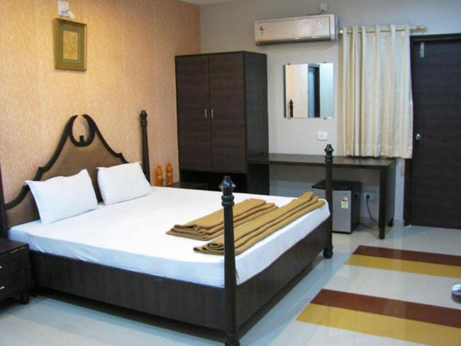 Aum Health Resort Вадодара Экстерьер фото